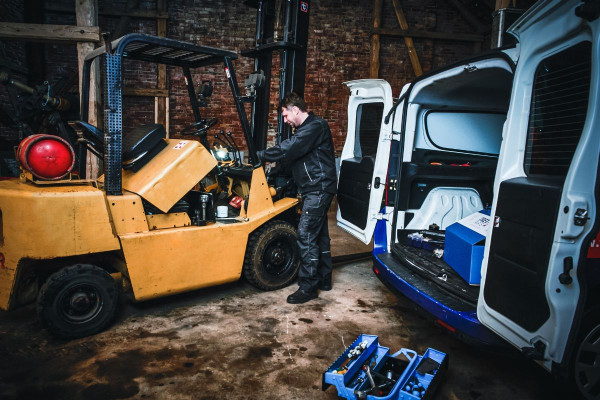 Запасные части для вилочных погрузчиков