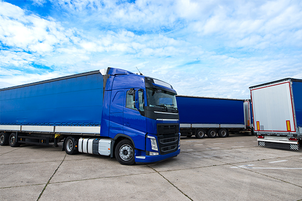 Грузовые машины и прицепы